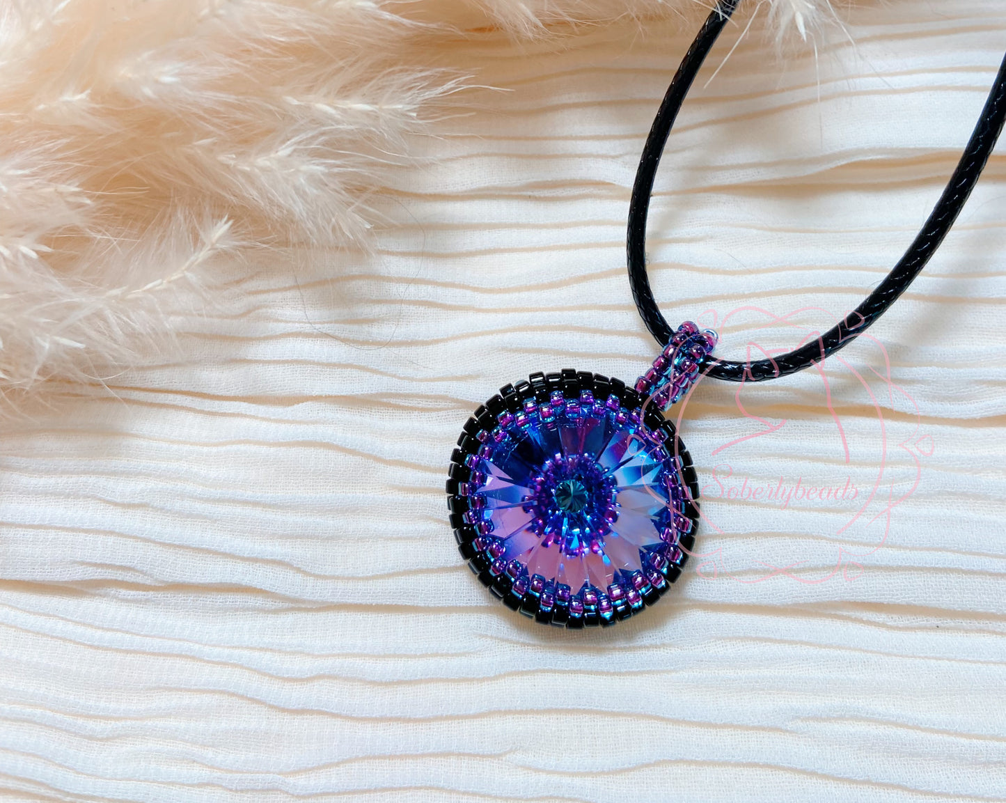 Cat’s Eye Pendant - Burgundy Delite